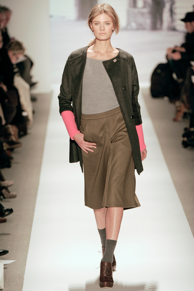 Tibi  2011 ﶬ¸DƬ