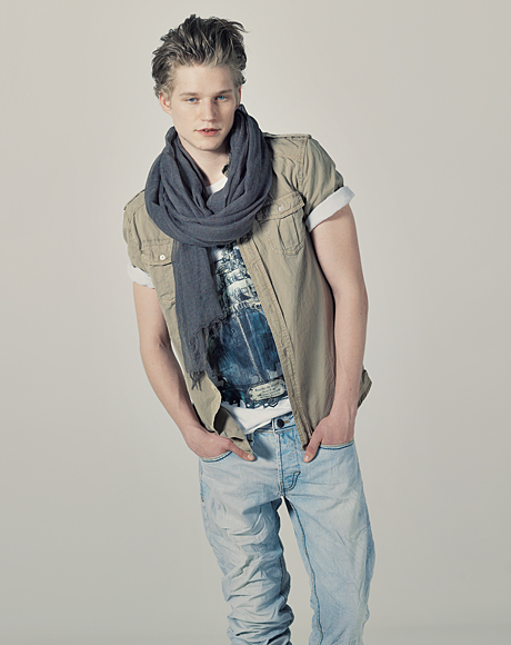 Bershka Chico 2011 LookBookDƬ