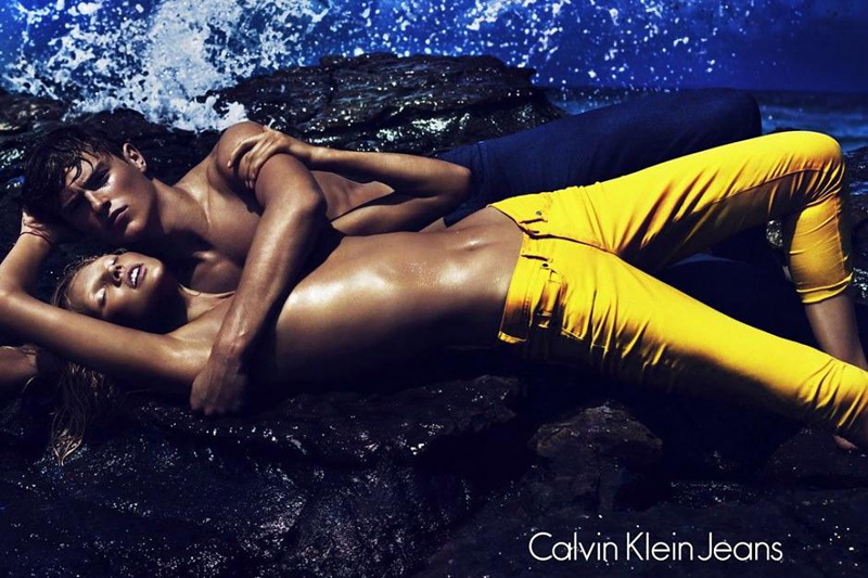 Calvin Klein Jeans 2012ďV DƬ