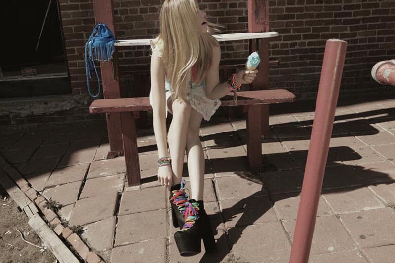 LF Stores 2012V DƬ