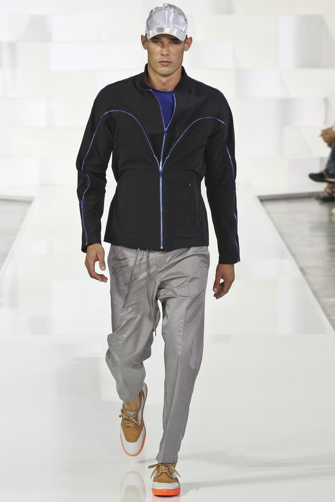 Dirk Bikkemberg 13bDƬ