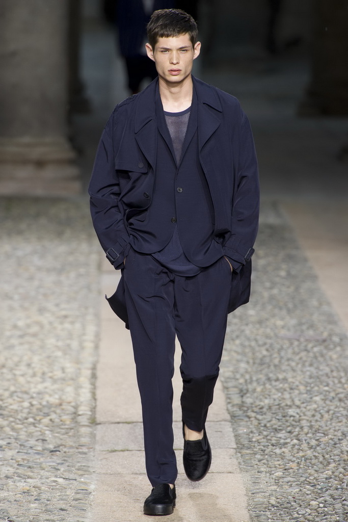 Neil Barrett 13bDƬ