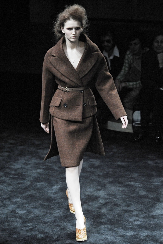 Prada 09ﶬDƬ
