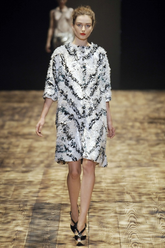Giambattista Valli 10ĸDƬ